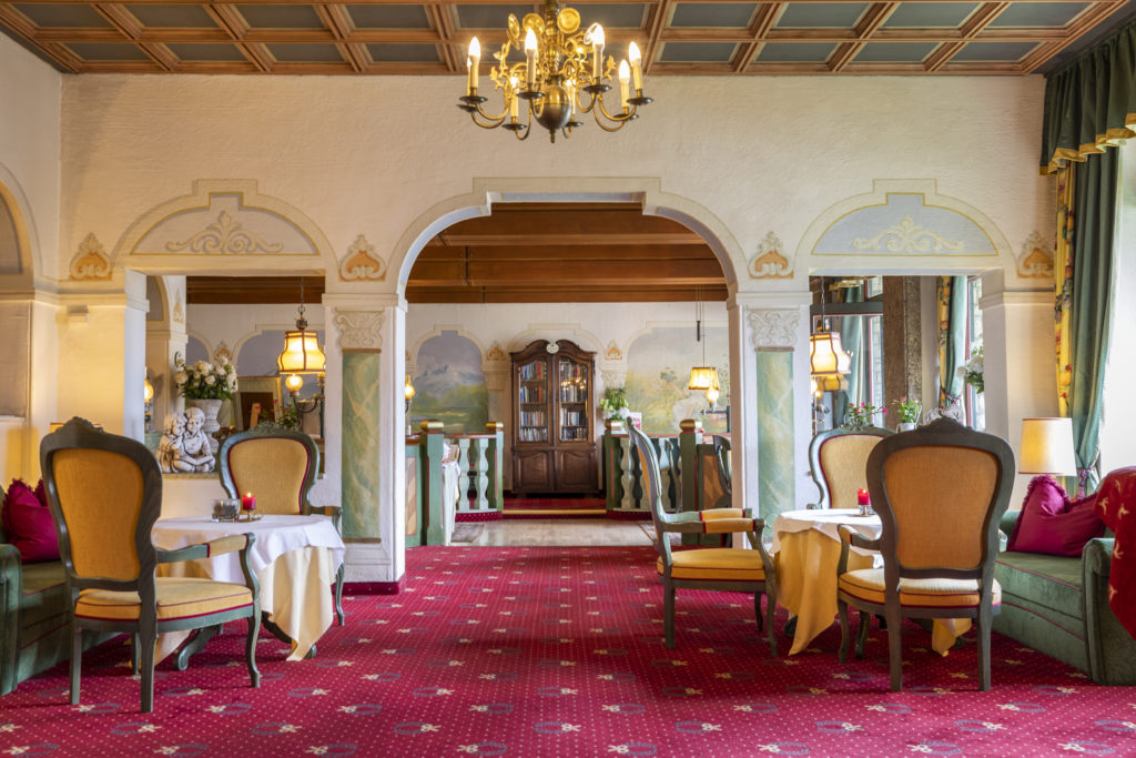 wastlwirt hotellobby 2