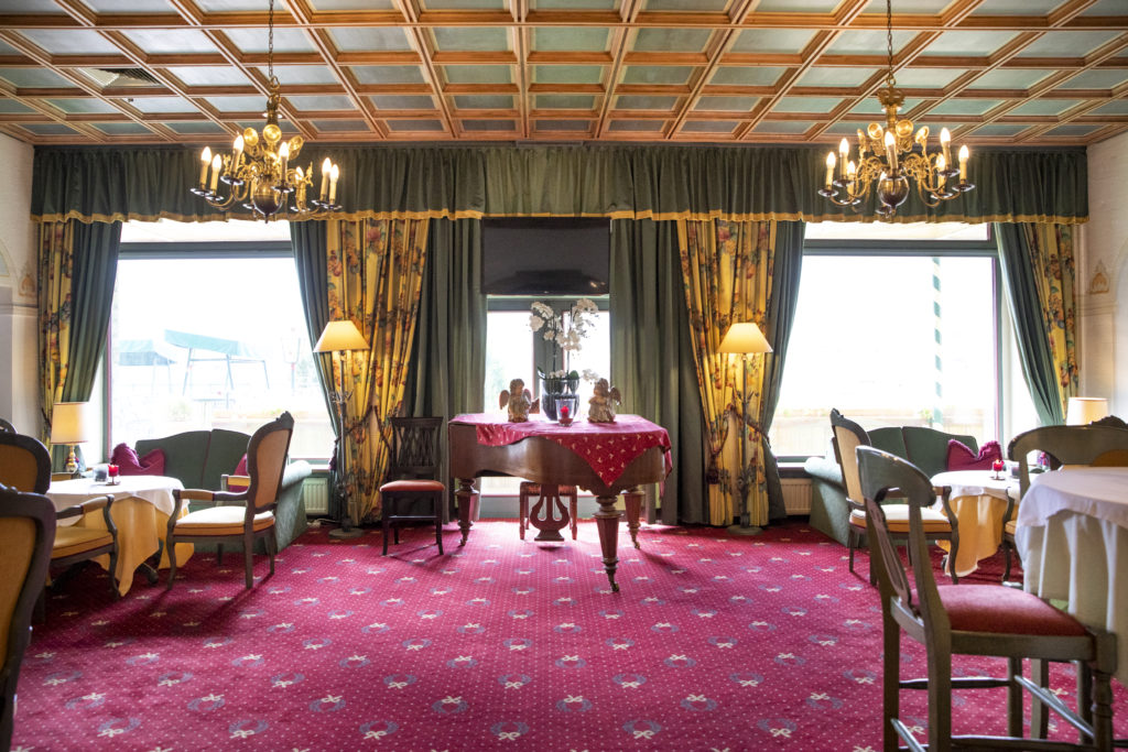 wastlwirt hotellobby 5